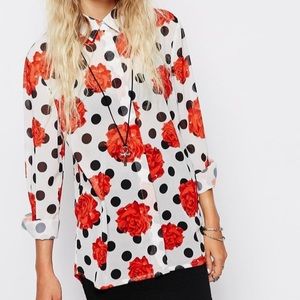 ✨NWT✨ MinkPink oversized falling rose blouse